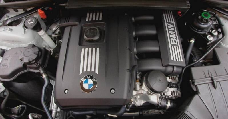 Signs that You May Want to Replace Your BMW 328i Engine